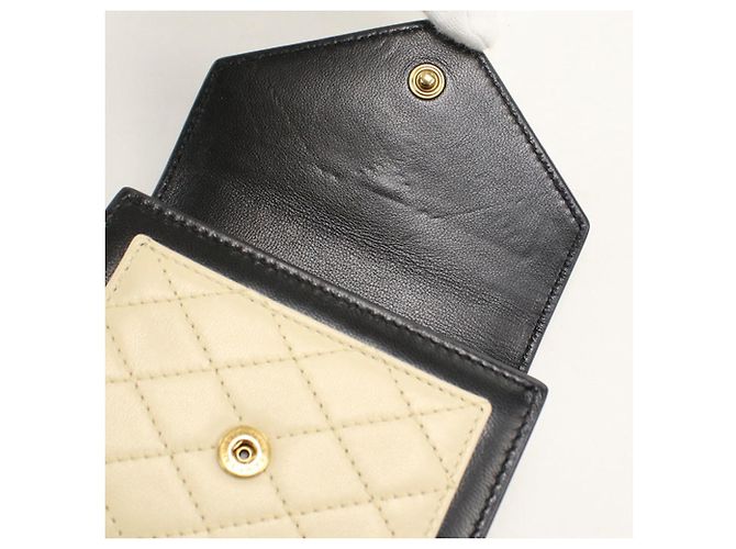 Saint Laurent Tri-Fold Wallet aus beigem Lammleder - Ansicht 7