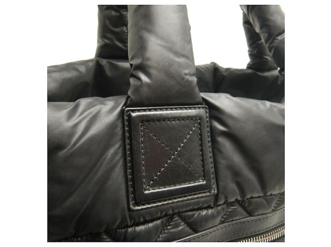 Tote Chanel Black Small Quilted Nylon Coco Cocoon Nero - vista 14