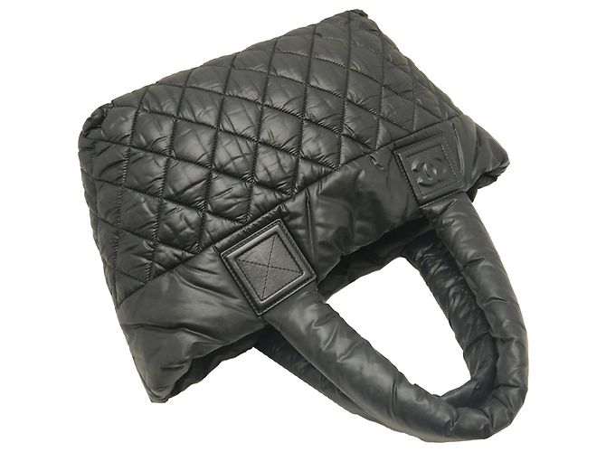 Tote Chanel Black Small Quilted Nylon Coco Cocoon Nero - vista 2