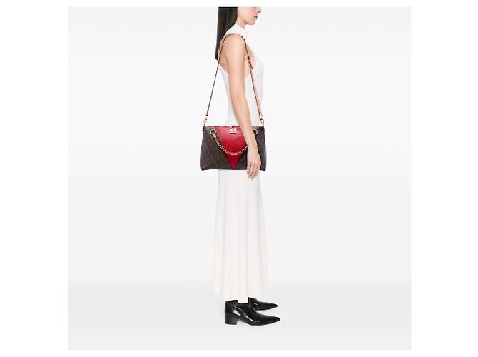 Louis Vuitton Brown Monogram V Tote MM - vista 6