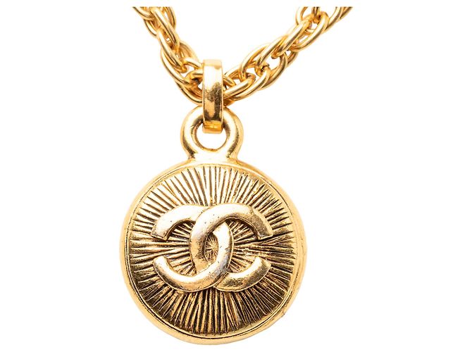 Collana con pendente rotondo Sunburst placcato oro Gold CC Chanel D'oro - vista 3