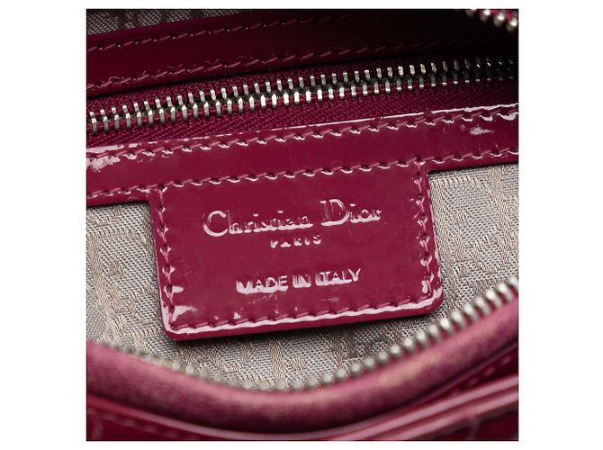 Lady Dior Cannage in vernice rosso, misura Medium Bordò - vista 5