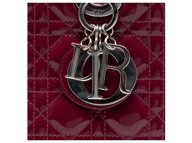 Lady Dior Cannage in vernice rosso, misura Medium Bordò - vista 6