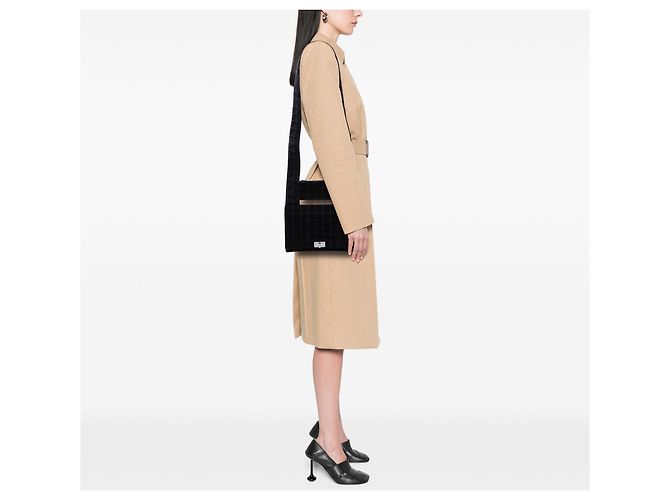 Chanel Black Chocolate Bar Suede Reissue 2.55 Single Flap Nero - vista 6