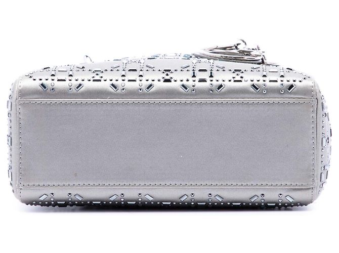 Lady Dior Mini em cetim cinza com detalhes cannage e cristais Dior Marrom - vista 3