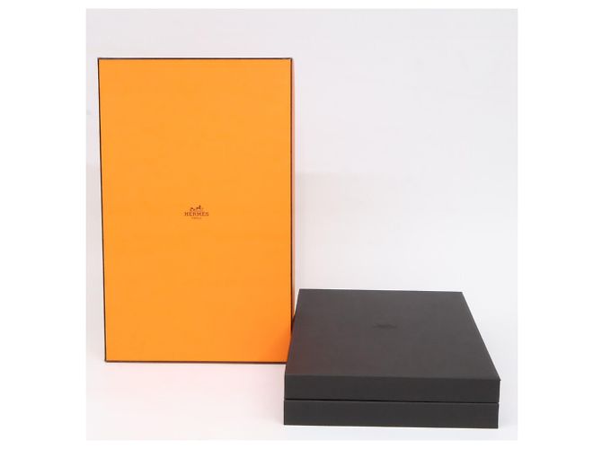 Hermès Clochette Kelly PM Hermes in Oro Rosa D'oro - vista 7