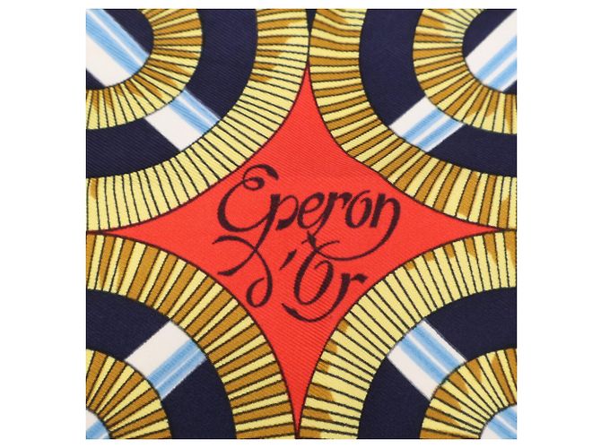 Hermès Pañuelo de seda Hermes Eperon d'Or Roja Azul marino - vista 4