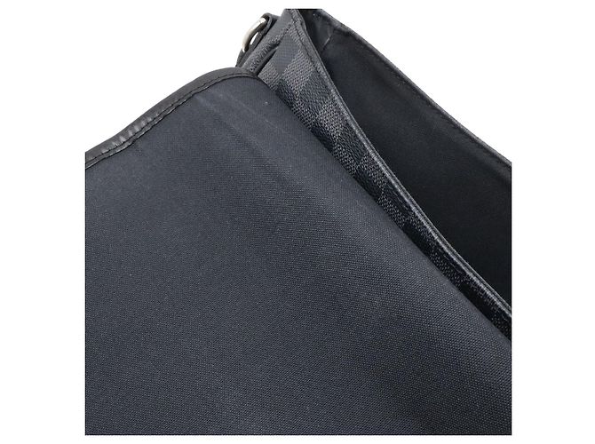 Borsa Messenger Louis Vuitton Damier Graphite Daniel GM Nero - vista 8