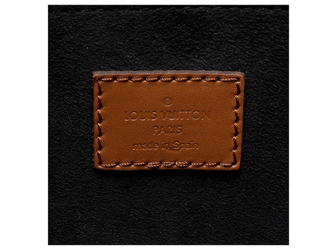 Borsa a tracolla Louis Vuitton Reverse Monogram Dauphine MM Marrone - vista 8