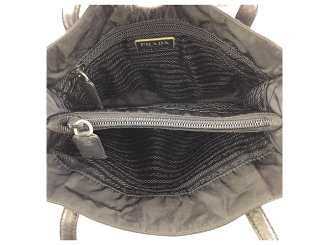Borsa a tracolla Prada Nylon Leather Tessuto Triangle Logo Nero - vista 9