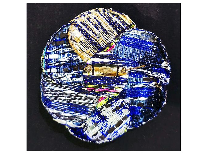 Chanel Spilla Camelia in tweed multicolore - vista 8