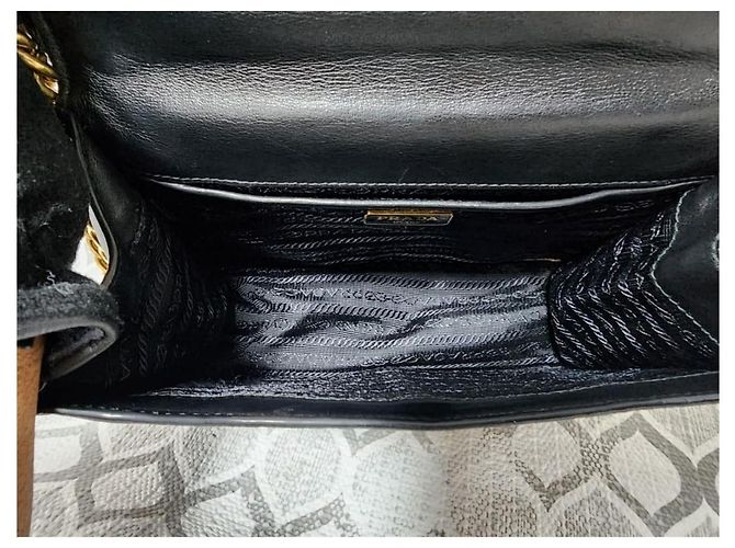 Prada Borsa a spalla Saffiano in pelle nera Nero - vista 11