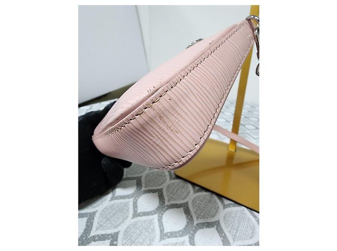 Louis Vuitton Epi Easy Pouch Rosa - vista 10
