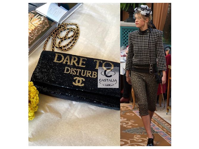 Chanel Paris / Cosmopolite Borsa a Patta in Paillettes Dare To Disturb Nero - vista 2