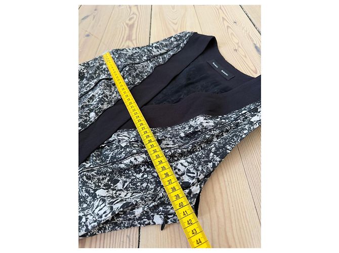 Proenza Schouler Vestido de seda estampado abstrato preto e branco - vista 12