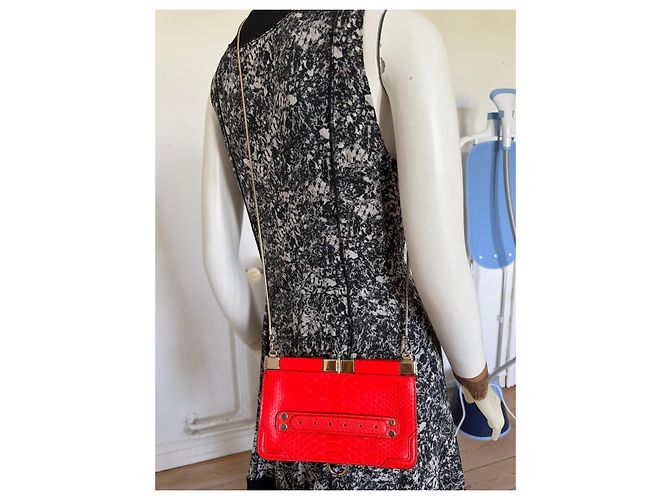 Proenza Schouler Schultertasche aus rotem Leder mit Python-Prägung - Ansicht 3