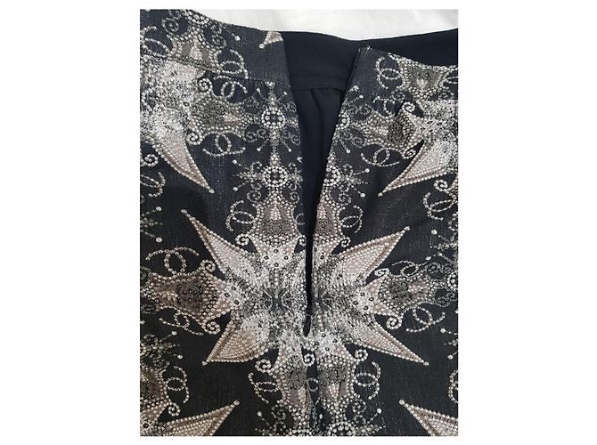 Falda Mini Chanel Patrón de Estrellas y Logo CC Negro Blanco Gris - vista 9