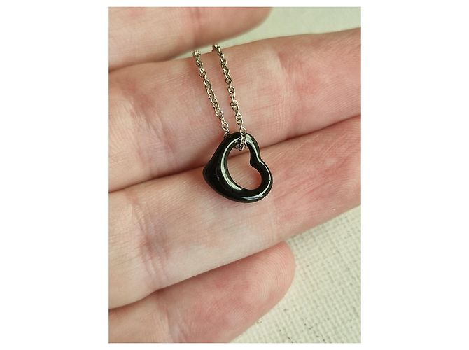 Tiffany & Co. Elsa Peretti Open Heart Halskette aus Jade und Silber Schwarz - Ansicht 7