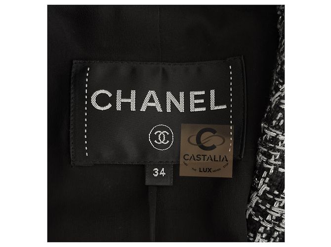 Chanel schwarze Schimmer-Tweed-Jacke mit CC-Knöpfen 34 FR - Ansicht 8