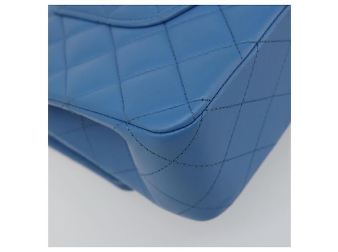 CHANEL Borsa Chain Double Flap Matelassé 25 in pelle di agnello blu e oro CC Auth 187037SAM D'oro - vista 18
