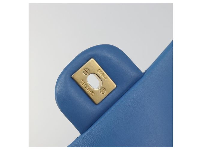 CHANEL Borsa Chain Double Flap Matelassé 25 in pelle di agnello blu e oro CC Auth 187037SAM D'oro - vista 21