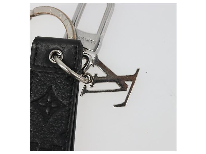 LOUIS VUITTON Porte-clés Dragonne Monogram Shadow Noir M01298 LV Auth 185547 - vue 9