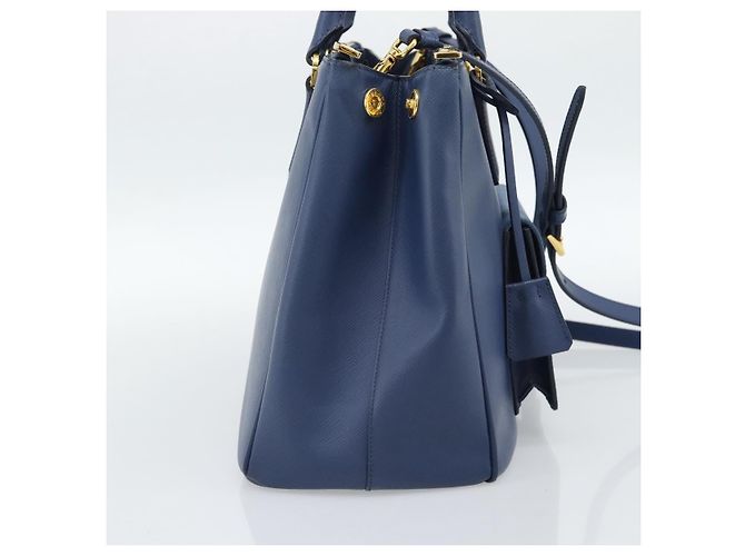 Borsa PRADA in pelle Saffiano 2way Blu Oro Auth 186202M D'oro - vista 3