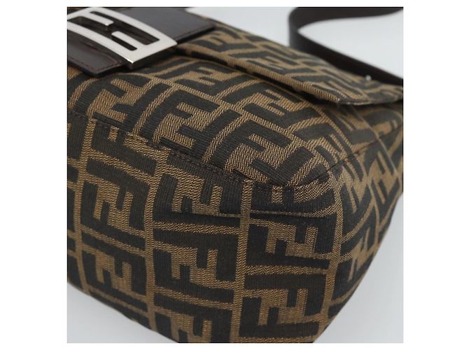 FENDI Borsa a Spalla Mamma Baguette in Tela Zucca Nero Marrone Autentica 187565SAV - vista 14