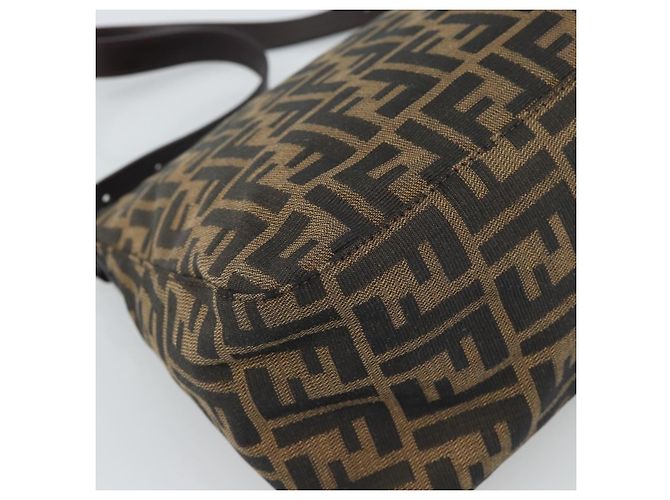 FENDI Borsa a Spalla Mamma Baguette in Tela Zucca Nero Marrone Autentica 187565SAV - vista 17