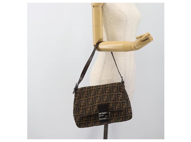 FENDI Borsa a Spalla Mamma Baguette in Tela Zucca Nero Marrone Autentica 187565SAV - vista 23