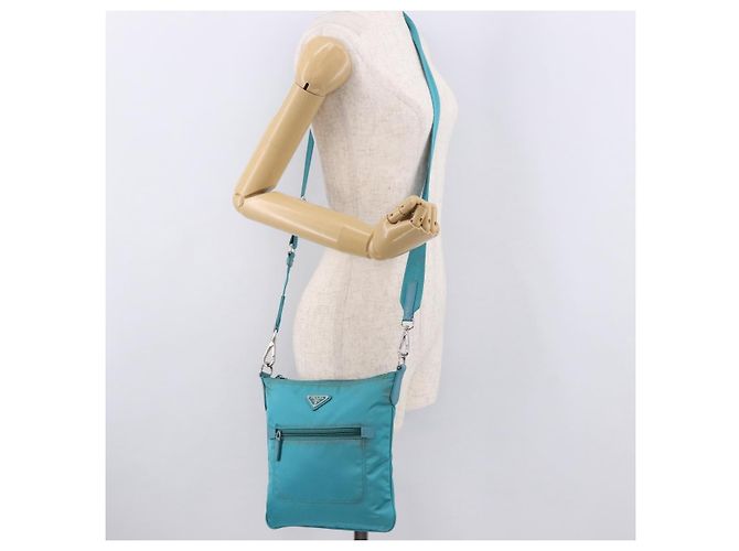 Borsa a tracolla PRADA Nylon Azzurro Chiaro Argento Auth 186844A Blu chiaro - vista 29