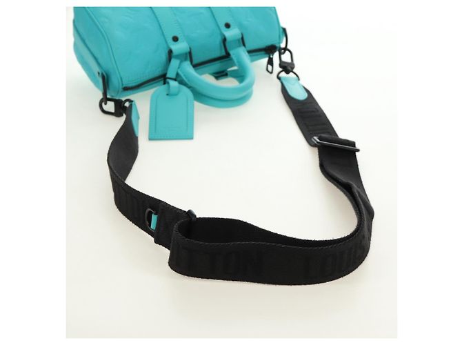 LOUIS VUITTON Taurillon Clemence Keepall Bandouliere 25 Bag M11996 Auth 185940SM Turquoise - view 9