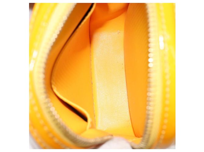 LOUIS VUITTON Sac à bandoulière Monogram Vernis Christie PM Jaune M91110 Auth 185531 - vue 11