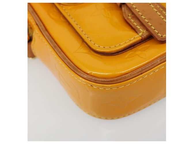 LOUIS VUITTON Sac à bandoulière Monogram Vernis Christie PM Jaune M91110 Auth 185531 - vue 15