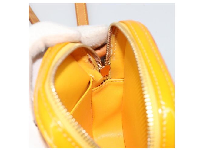 LOUIS VUITTON Sac à bandoulière Monogram Vernis Christie PM Jaune M91110 Auth 185531 - vue 20
