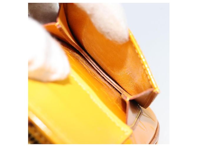 LOUIS VUITTON Sac à bandoulière Monogram Vernis Christie PM Jaune M91110 Auth 185531 - vue 23