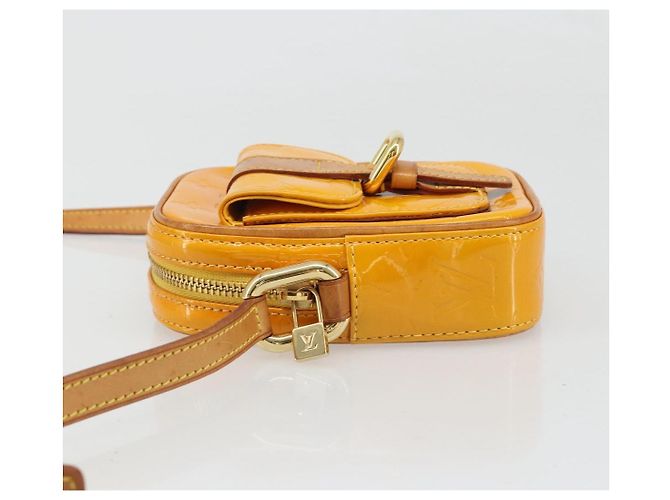 LOUIS VUITTON Sac à bandoulière Monogram Vernis Christie PM Jaune M91110 Auth 185531 - vue 4