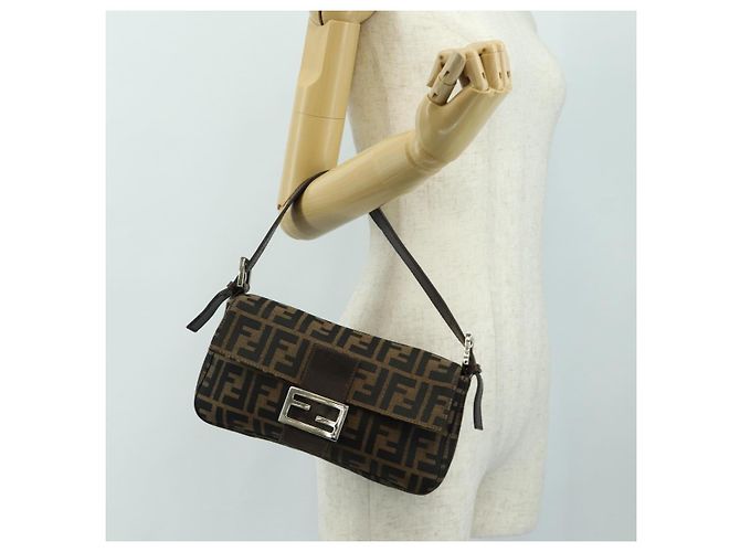 FENDI Zucca Canvas Mamma Baguette Shoulder Bag Black Brown Auth 185961SAM Marrone Nero - vista 27
