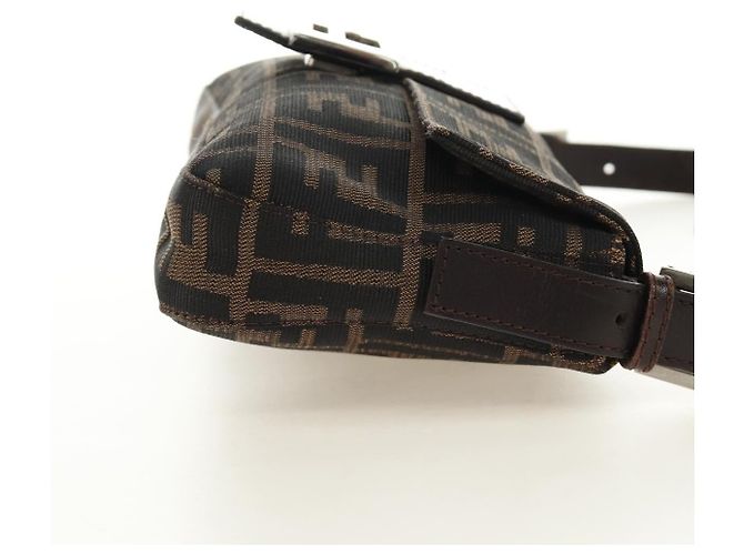 FENDI Zucca Canvas Mamma Baguette Shoulder Bag Black Brown Auth 185961SAM Marrone Nero - vista 4