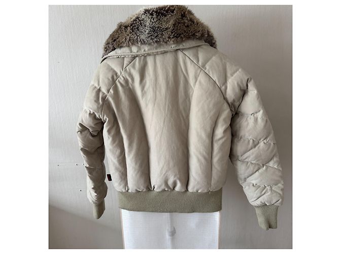 Autre Marque Invicta Chaqueta Acolchada Beige con Cuello de Pelo - vista 2
