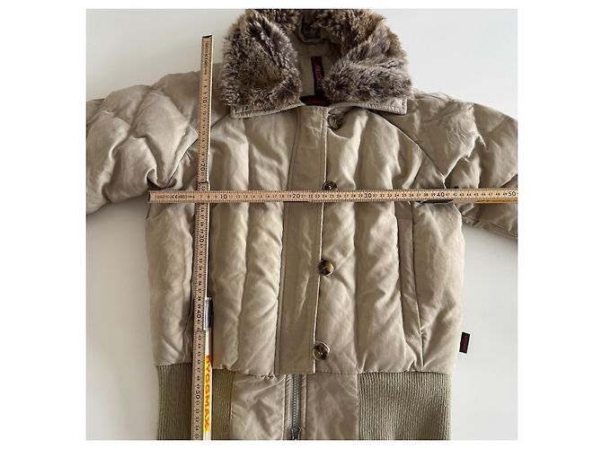 Autre Marque Invicta Chaqueta Acolchada Beige con Cuello de Pelo - vista 8