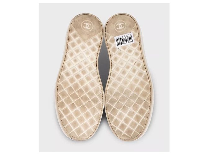 Baskets en textile blanc Chanel avec bout contrasté Taille 36 Occasion - vue 5