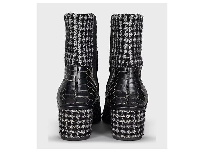 Chanel Tweed Stiefeletten, Größe 38.5 Gebraucht - Ansicht 4