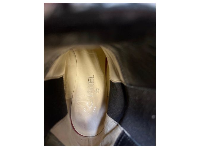 Chanel Tweed Stiefeletten, Größe 38.5 Gebraucht - Ansicht 8