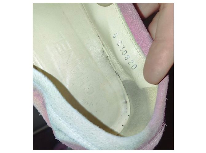 Chanel Pumps aus rosa Wildleder mit ikonischem Logo - Größe 38 Gebraucht - Ansicht 6