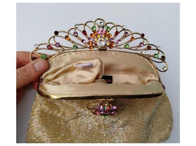 Autre Marque Butler & Wilson Clutch con Perline e Cornice a Tiara di Cristallo Multicolore D'oro - vista 6