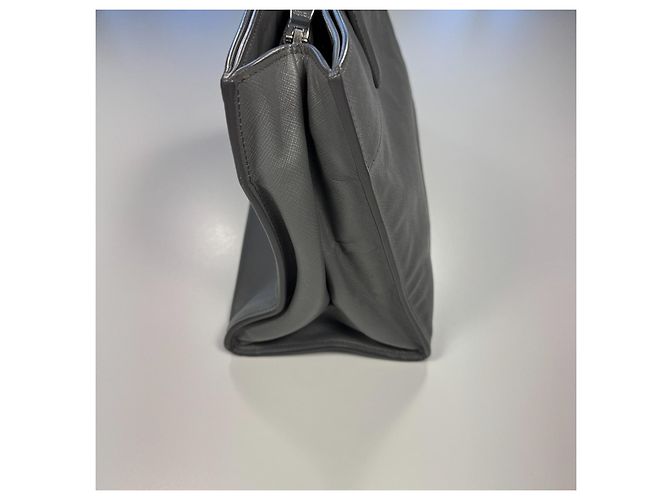 Prada Borsa Tote in Pelle Saffiano Grigio - vista 14