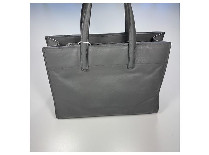 Prada Borsa Tote in Pelle Saffiano Grigio - vista 16