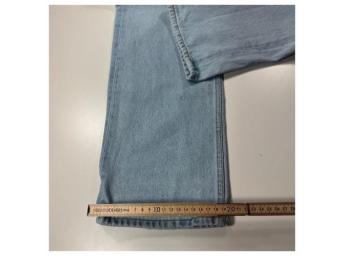 Levi's 501 Jeans in Denim Light Wash Blu - vista 9