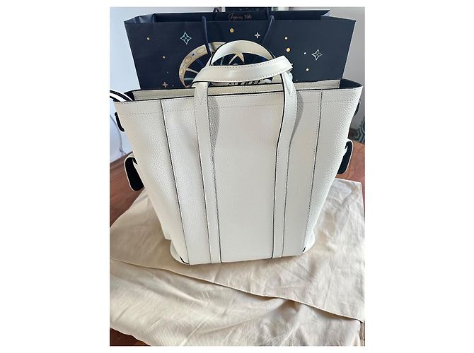 Borsa tote Louis Vuitton Christopher in pelle bianca Bianco - vista 3